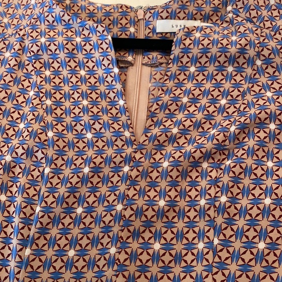 Lush Romper (Tan, beige, Blue, Maroon pattern) - Picture 3 of 3